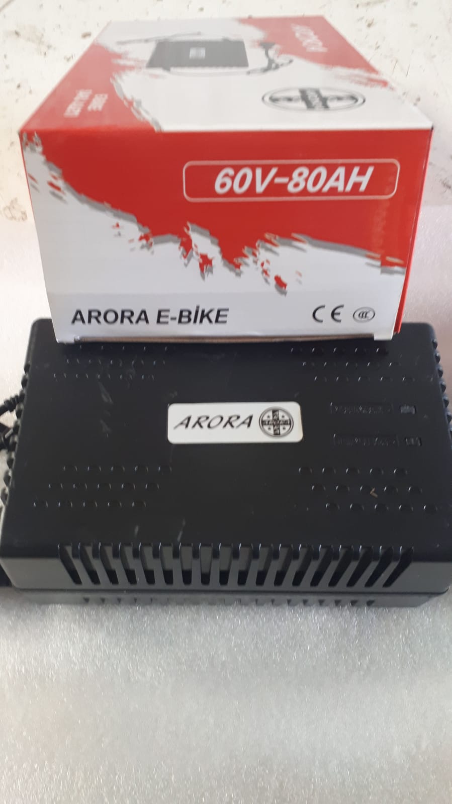 ARORA-E-BIKE.0018-1 ARORA AR10000 MOPED - ŞARJ CİHAZI (60V / 80AH) - Görsel 1