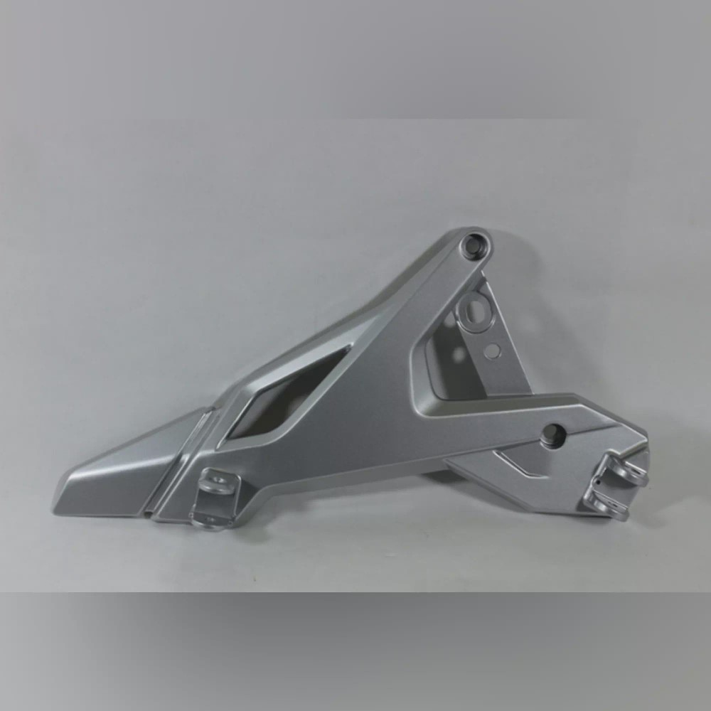 UMA-Y4CFM4010A0186 CFMOTO 650MT e5 BASAMAK BRAKETI SAG (2022) - Görsel 1