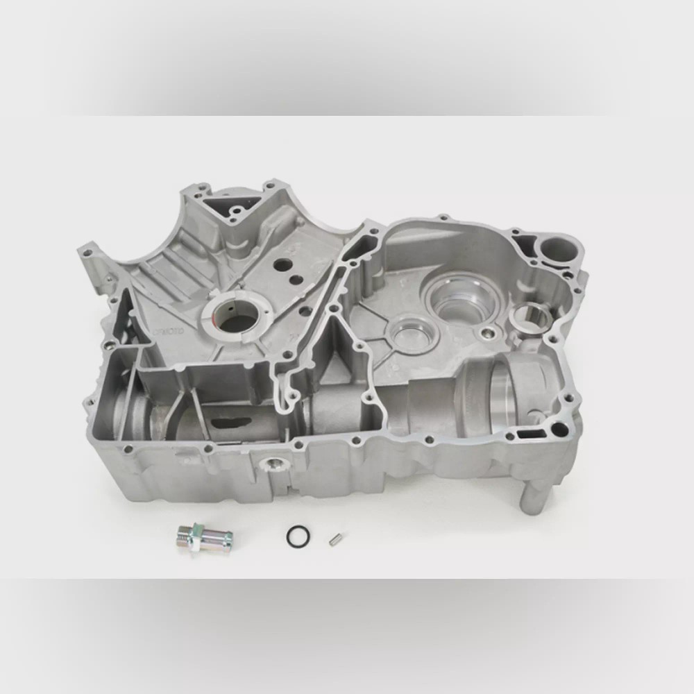 UMA-Y4CFM4049A0005 CFMOTO CF1000UTR-C (ZFORCE) 1000SPORT-R (T1B) KRANK KUTUSU SAG KOMPLE - Görsel 1