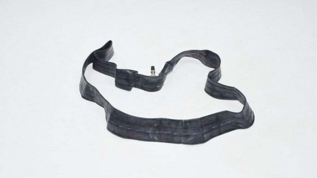 MJ-KUBA-KM14043_1