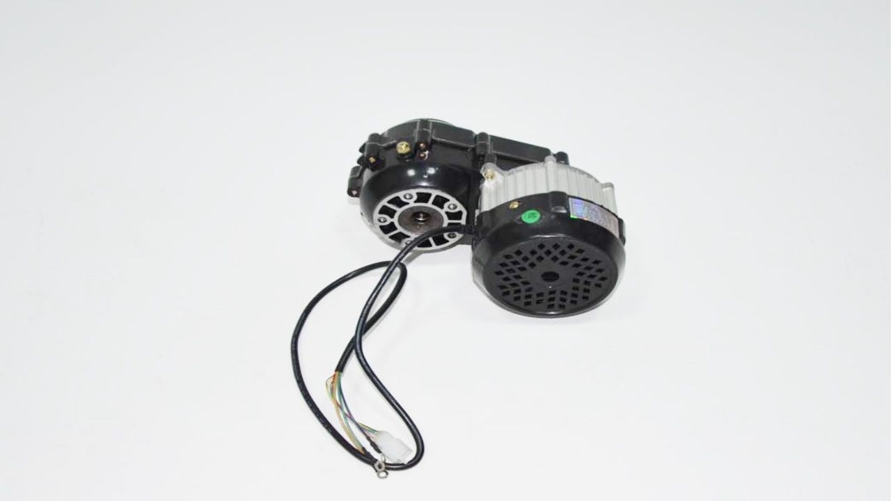 MJ-KUBA-KM62304_1 MJ-KUBA-KM62304_1